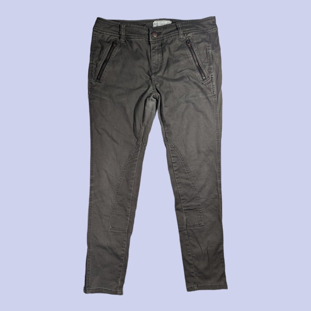 Free People | Women's Size 4 Slim Taper Zipper Pocket Jeans Gray W30